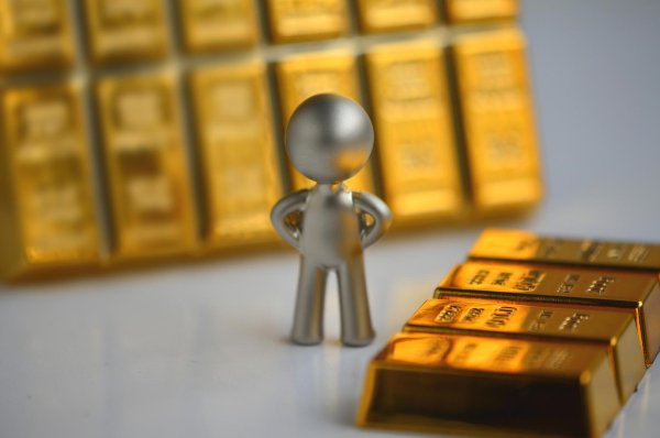 华盛通 男子27年前倒卖1.2万克黄金被警方查获 个人买卖黄金不再构罪后，如今能追回吗？